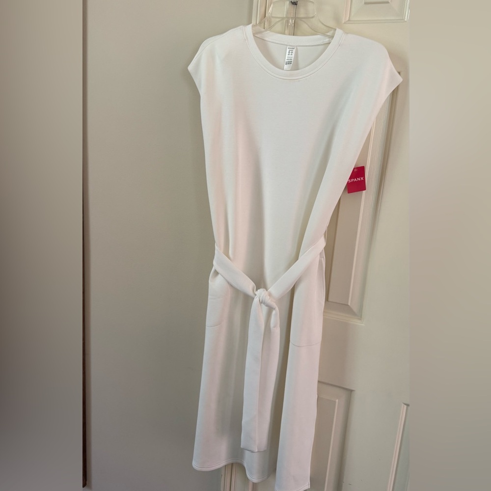 Spans Aire sleeveless tank dress with tie waist belt, midi length